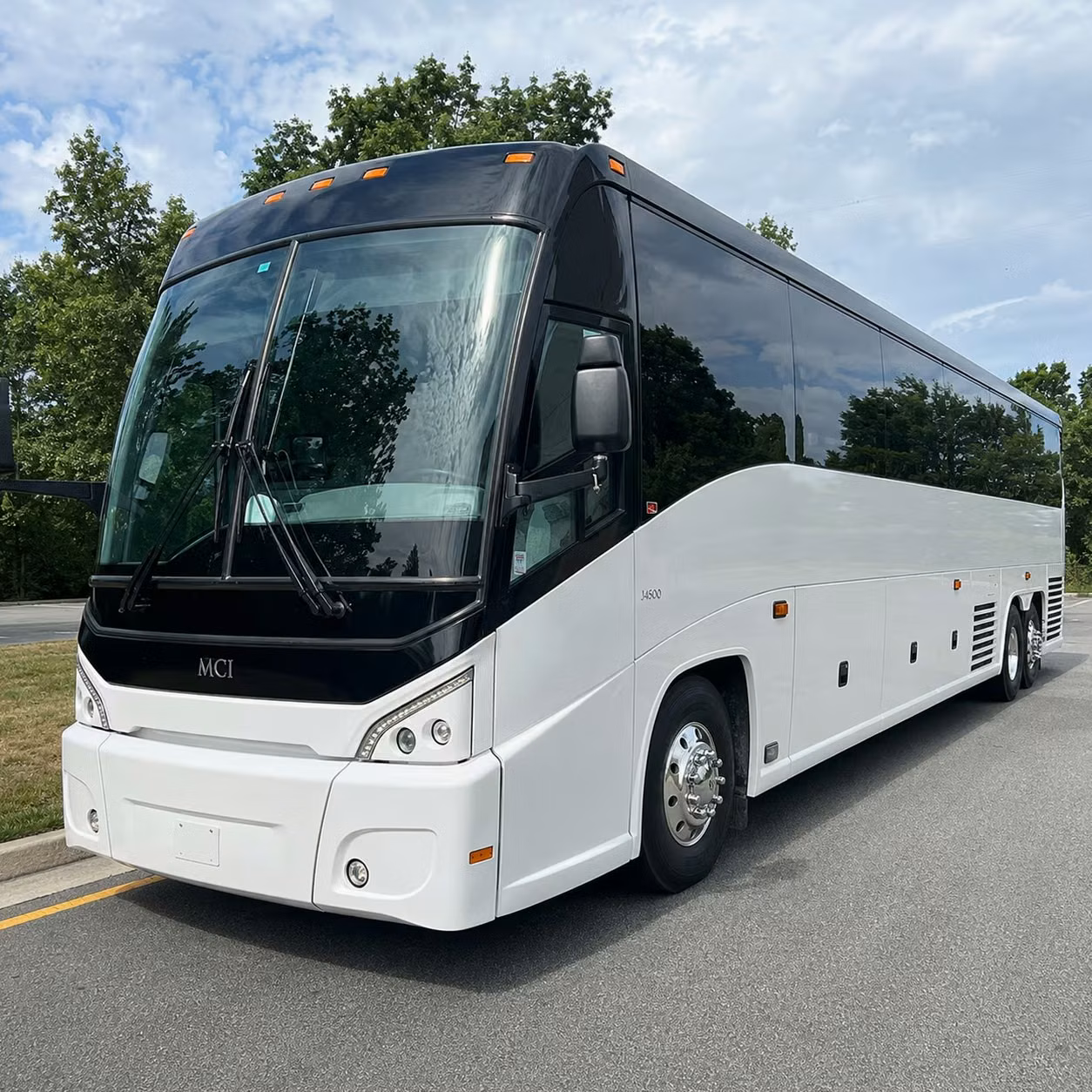 charter bus rentals for naval base san diego personnel movements