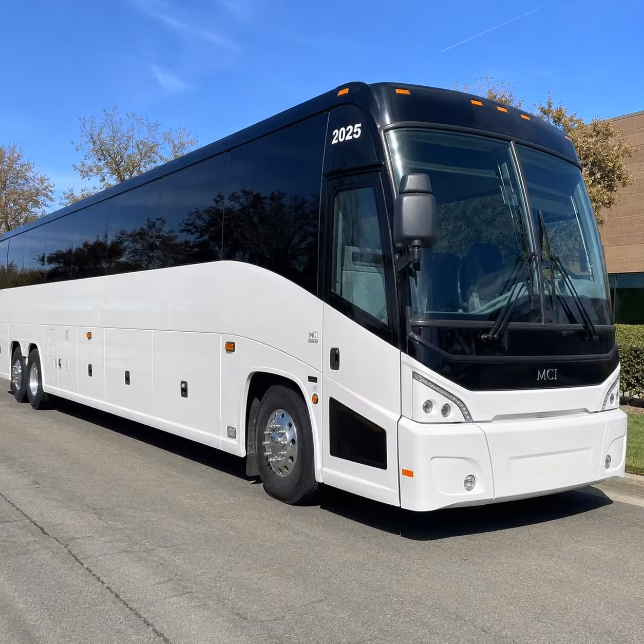 charter buses and party buses to petco park for san diego padres games