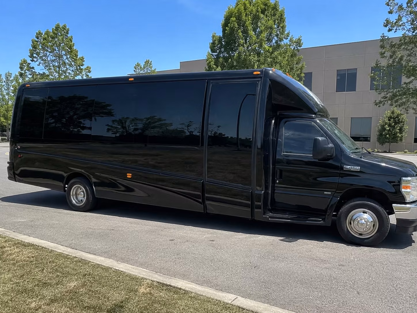san diego prom party buses ride in style from pickup to grand entrance